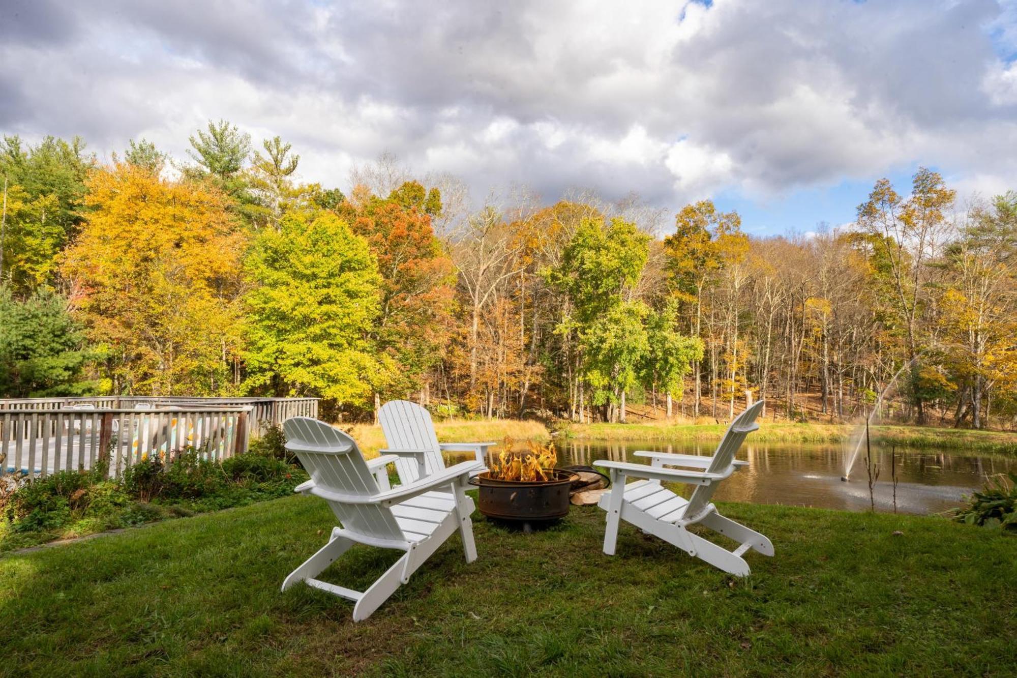 Cortland By Avantstay Charming Heritage Estate W Private Lake Pool Saugerties Eksteriør billede