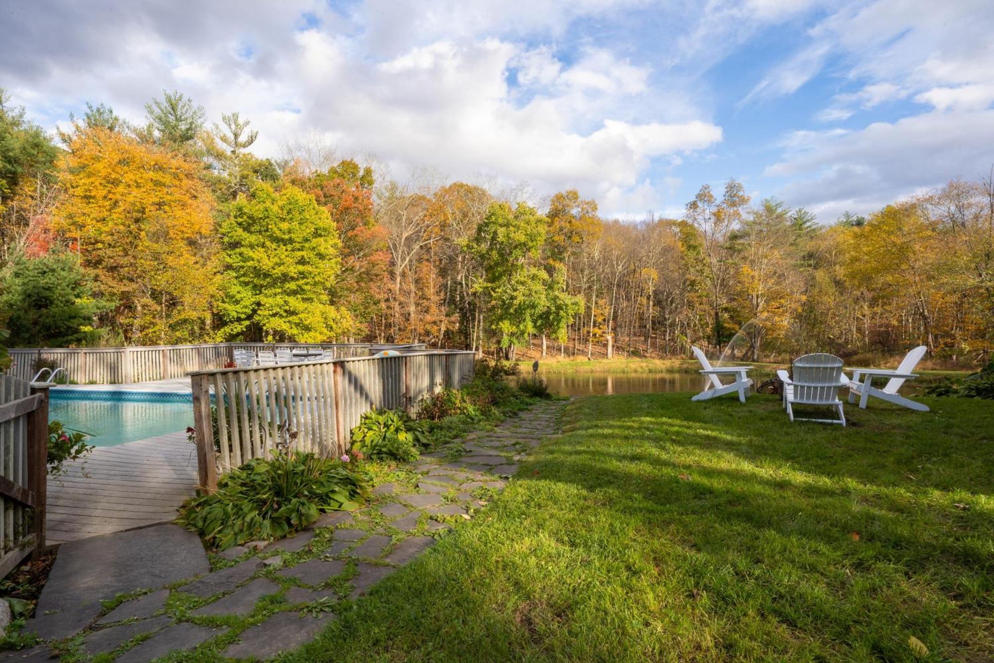 Cortland By Avantstay Charming Heritage Estate W Private Lake Pool Saugerties Eksteriør billede