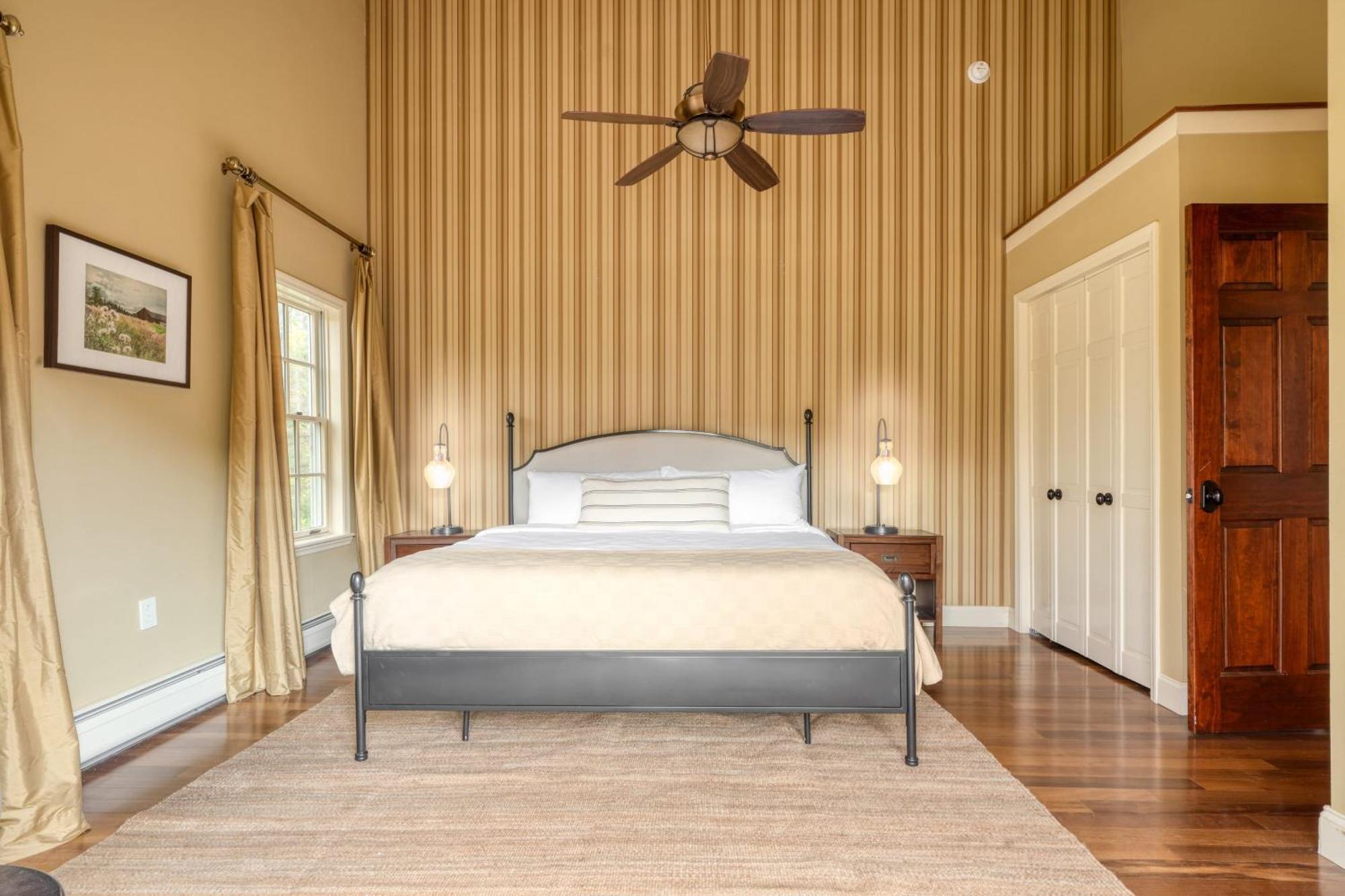 Cortland By Avantstay Charming Heritage Estate W Private Lake Pool Saugerties Eksteriør billede