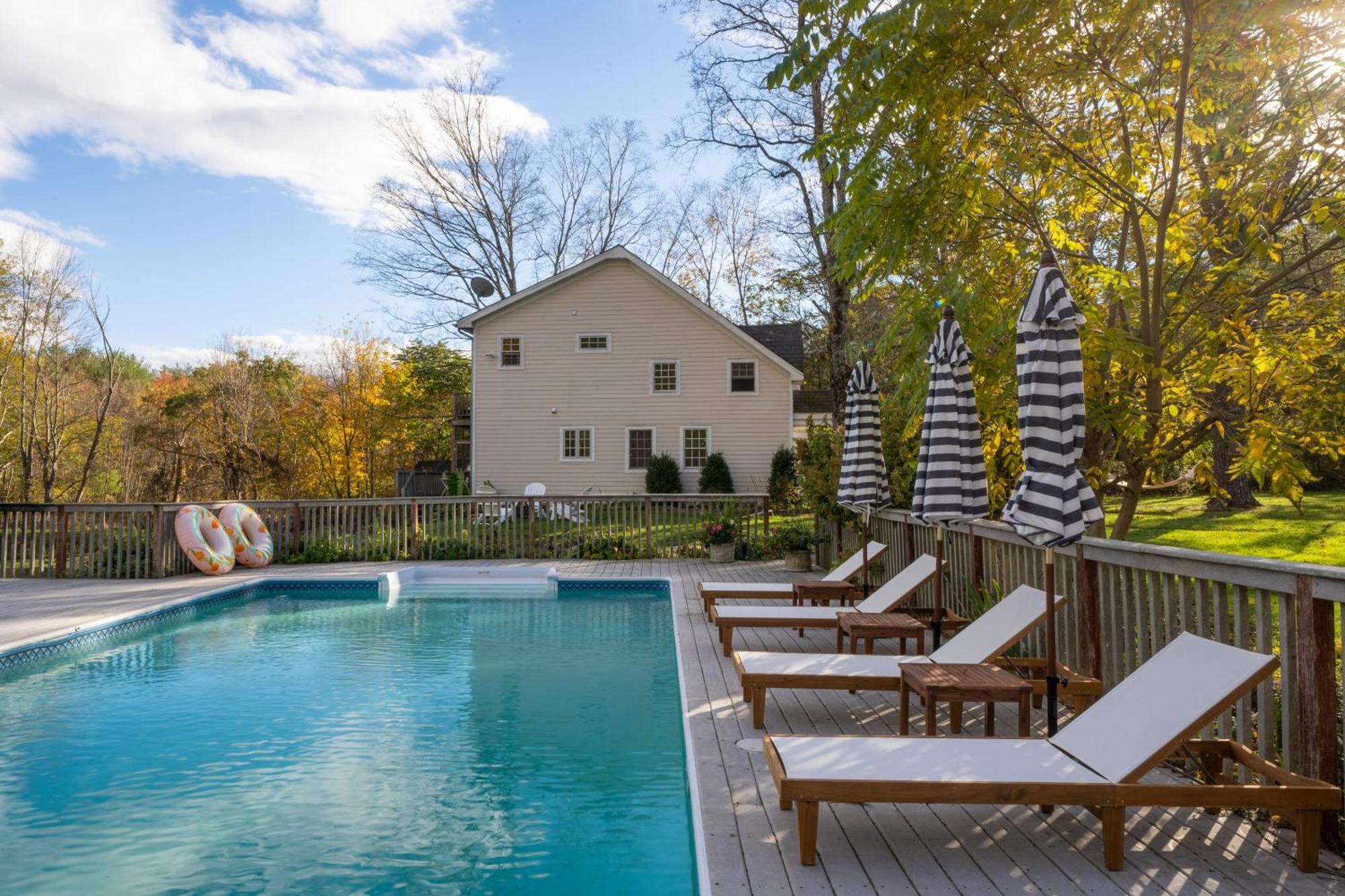 Cortland By Avantstay Charming Heritage Estate W Private Lake Pool Saugerties Eksteriør billede