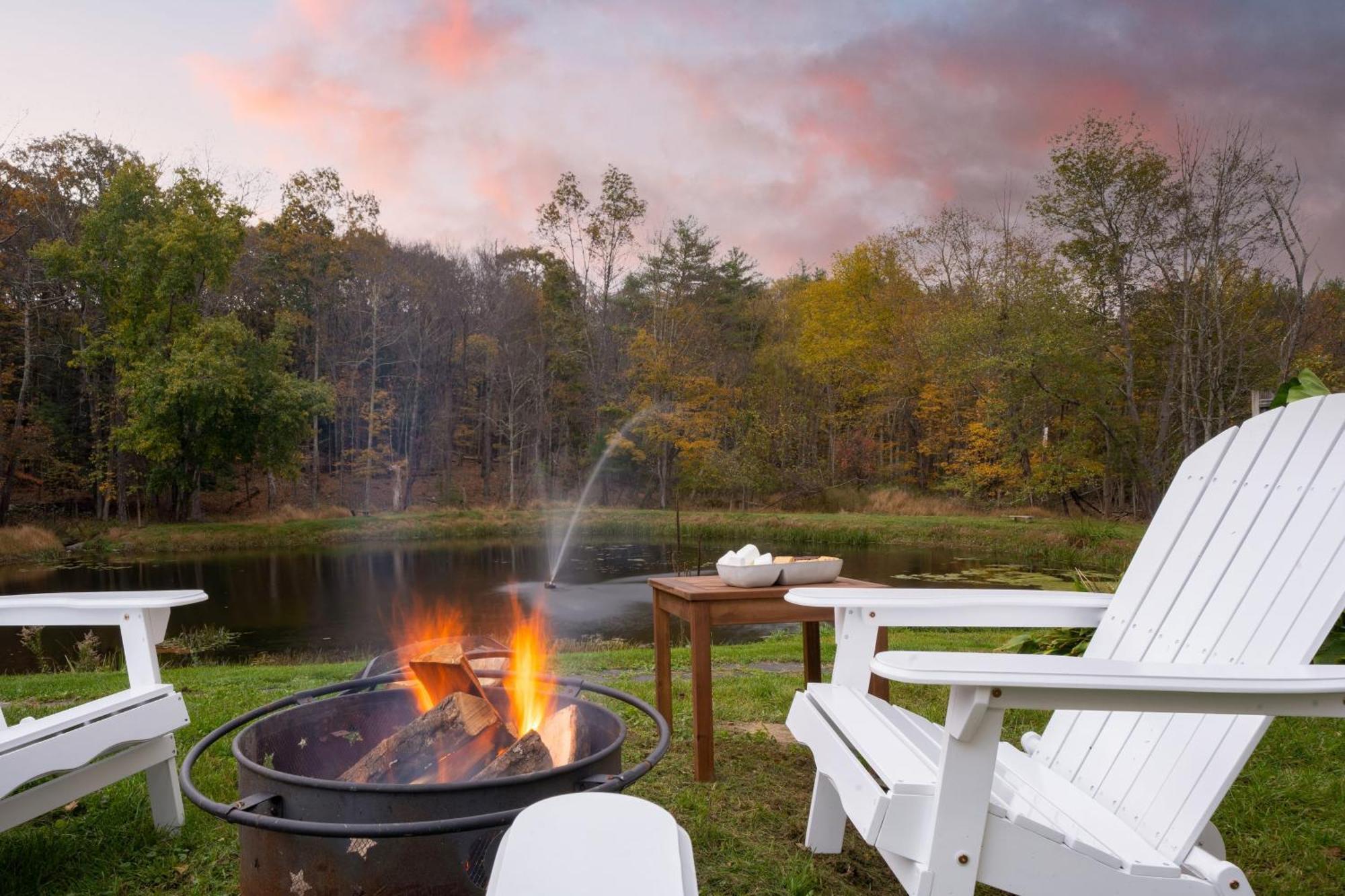 Cortland By Avantstay Charming Heritage Estate W Private Lake Pool Saugerties Eksteriør billede